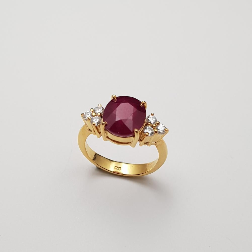 خاتم بحجر الياقوت الطبيعي وأحجار الموزنايت الشبية للألماس فضة 925