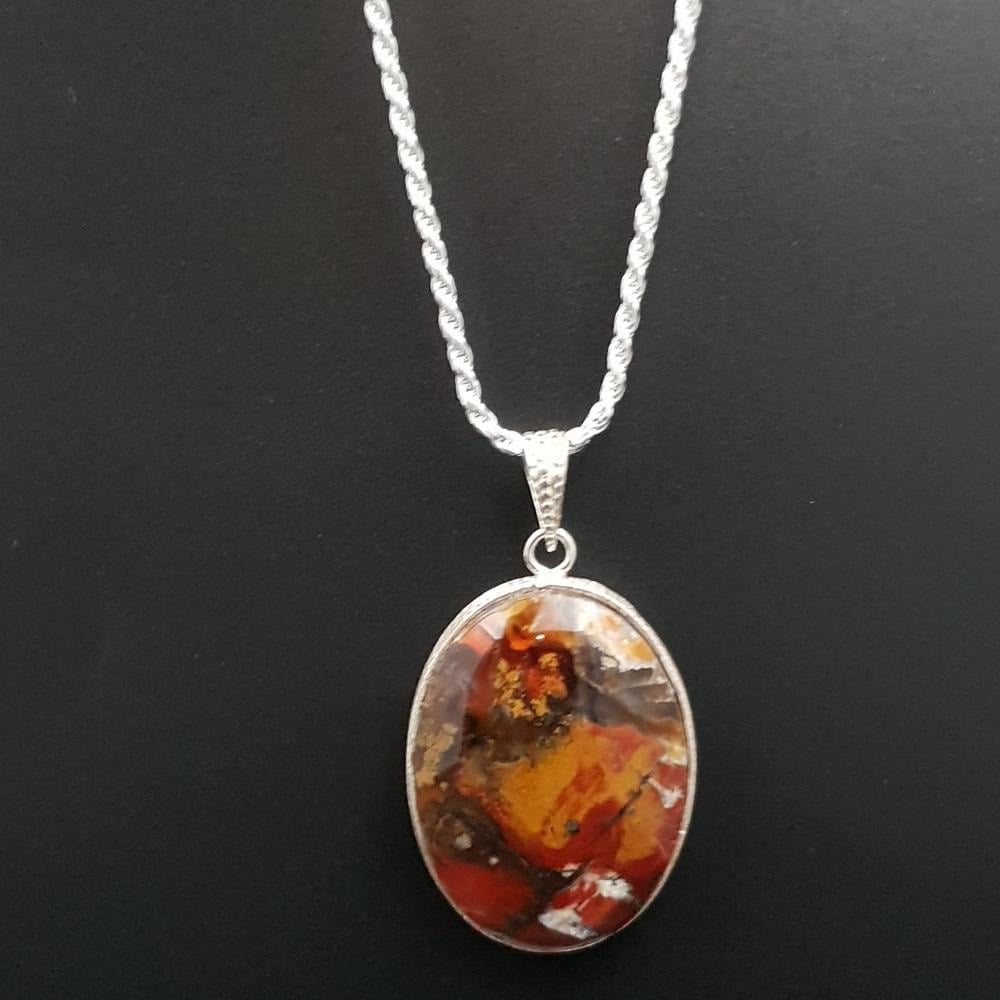 تعليقة من العقيق اليمني الطبيعي فضة 925