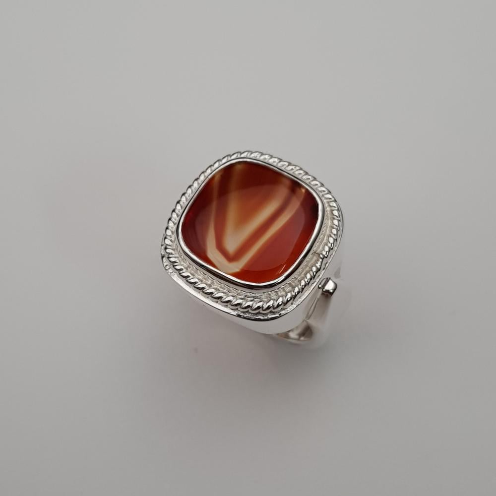 خاتم عقيق طبيعي مميز فضة عيار 925