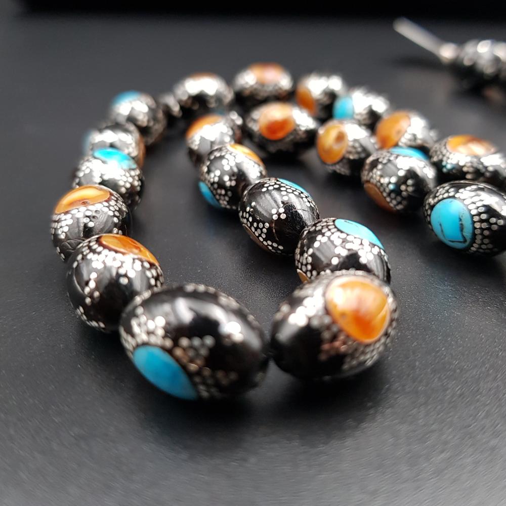 سبحة يسر مشغول بالفضة وحجر الفيروز والكهرمان