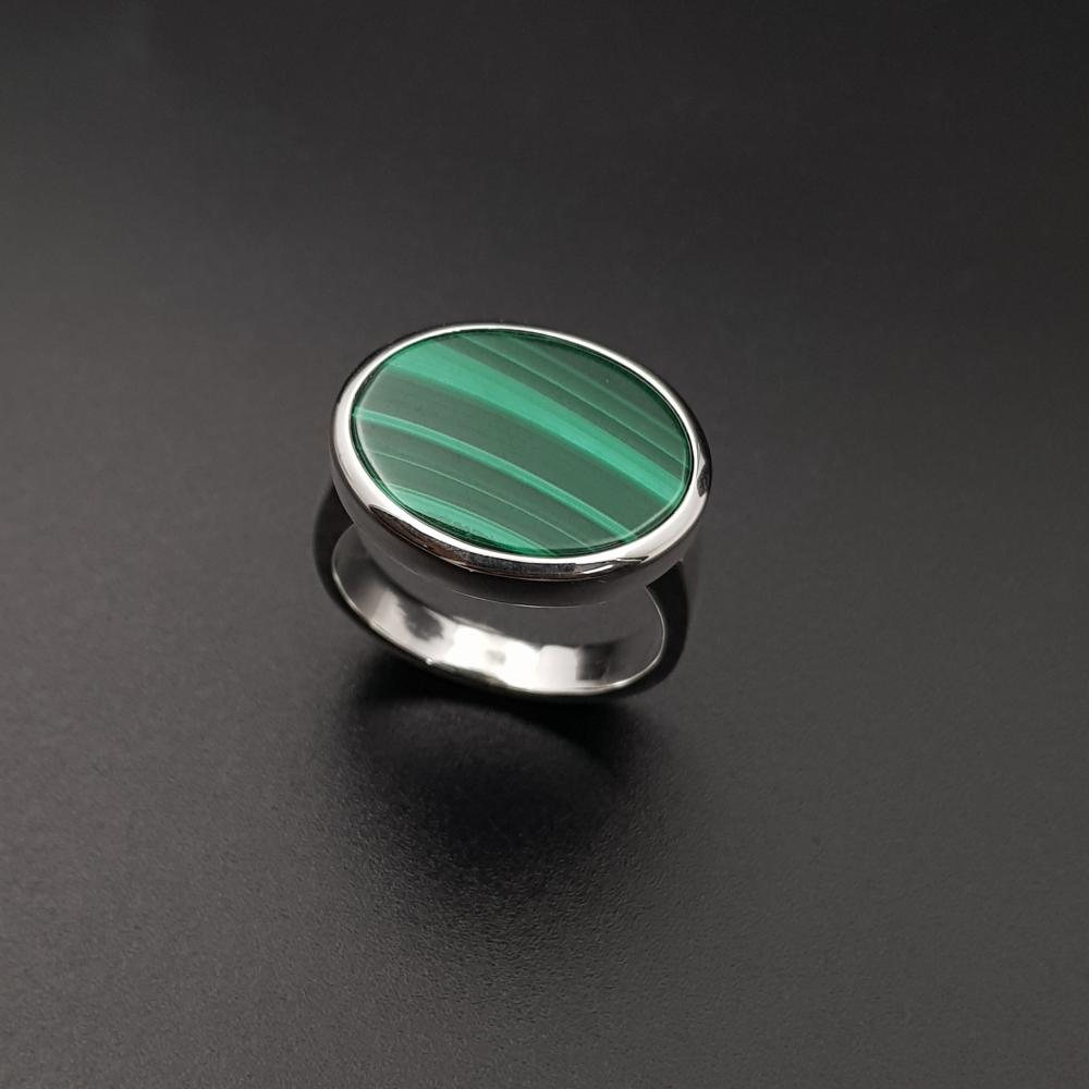 خاتم فضة بحجر الملاكايت الطبيعي عيار 925