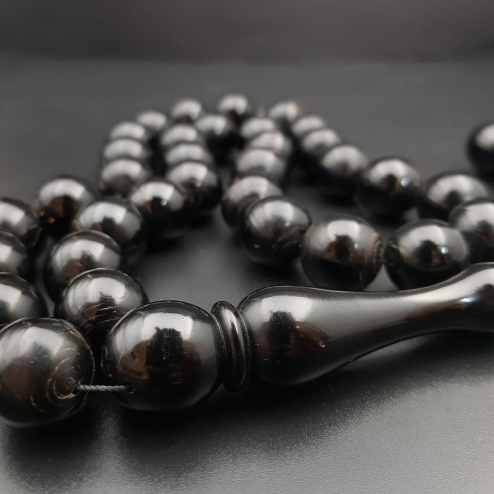 سبحة يسر البحر الاحمر الاحمر