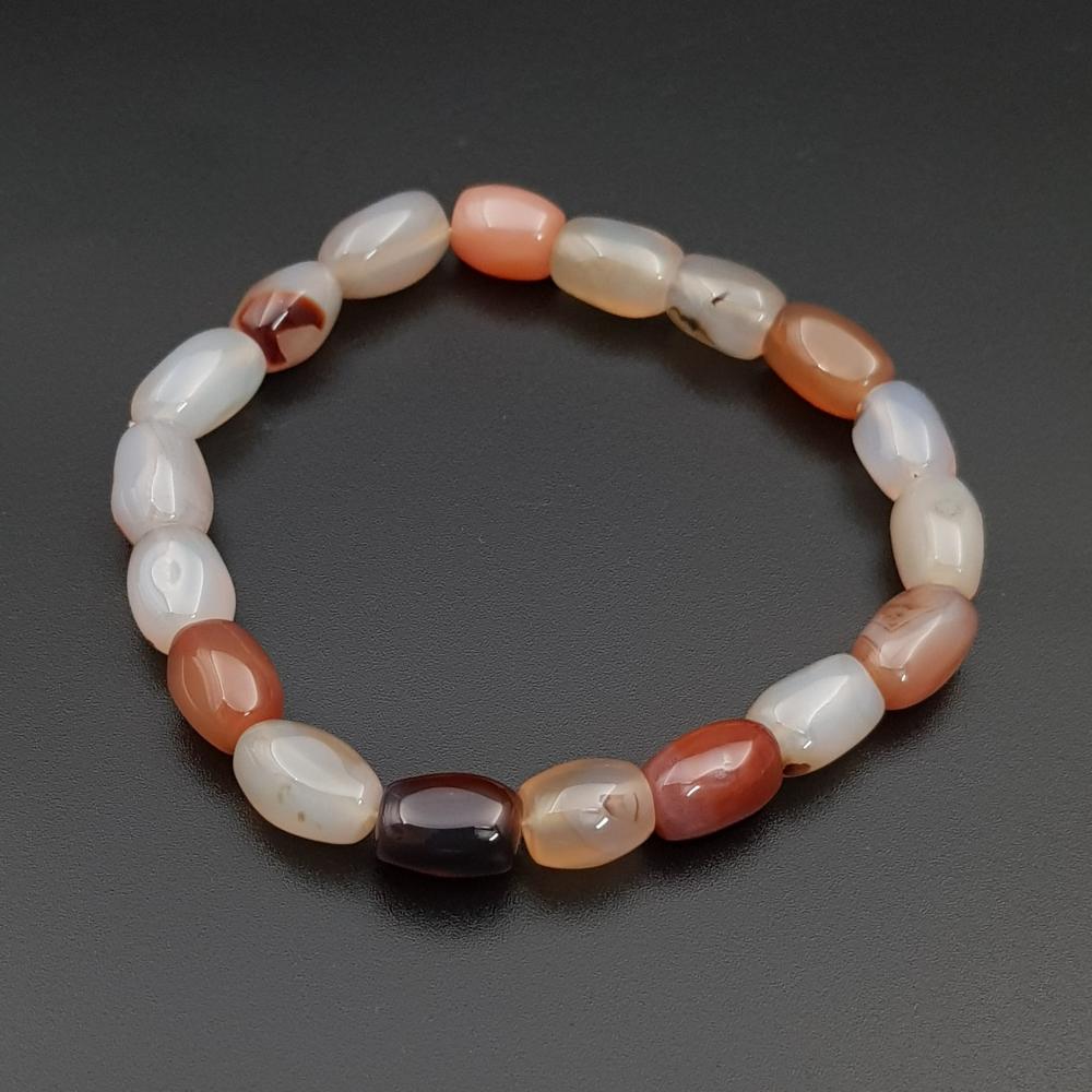 اسورة من حجر العقيق اليماني الطبيعي