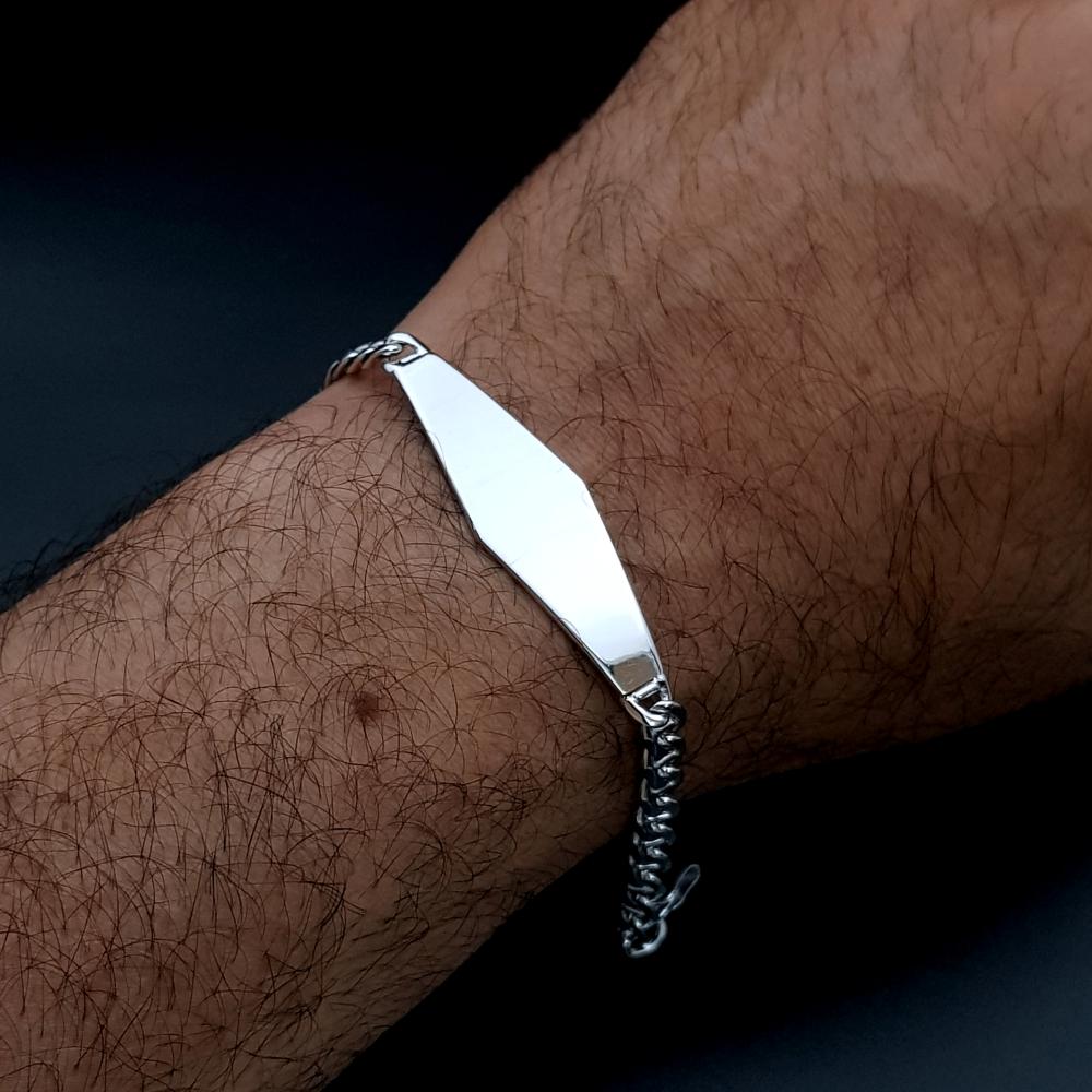 e95a431d-64be-4a43-bf30-71a7ea3e6fb7-1000x1000-sjIWFrI4TirFVd9KoshjDY5XjB662GrKzIGr00Dv