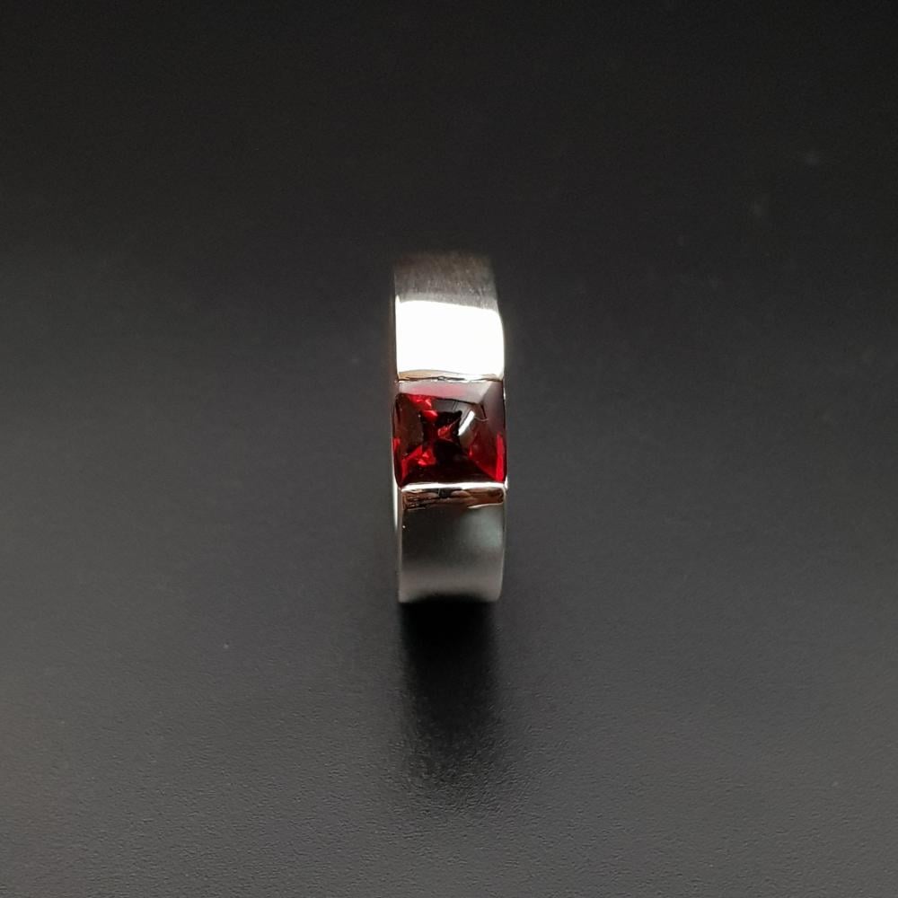 f545e66d-5d59-477b-a985-d33d977fa4c6-1000x1000-horvyJ242pKAJs5QLPubHU9wKcL65rYzkzbOXbvZ