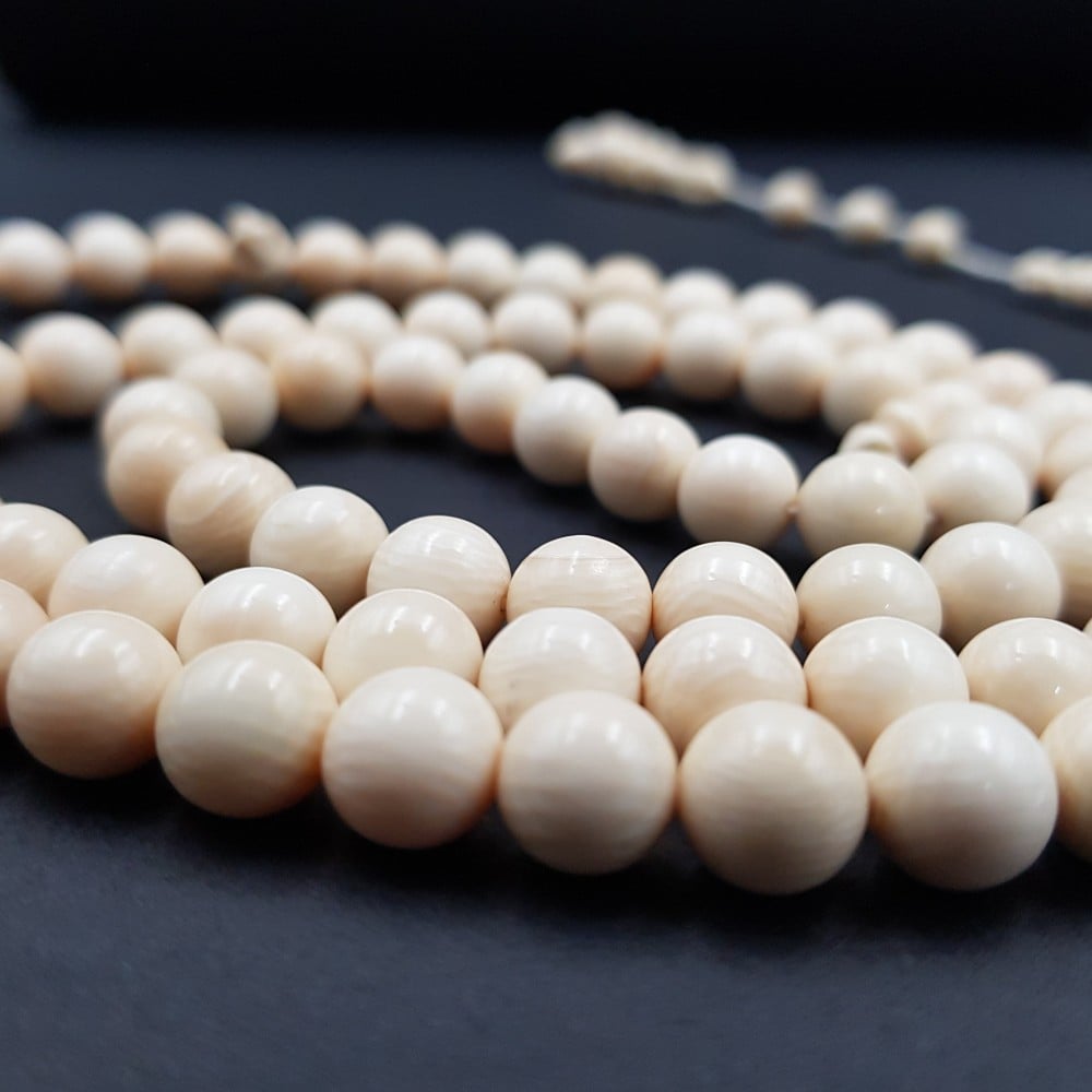 سبحة عاج ناب الفيل منقوشة